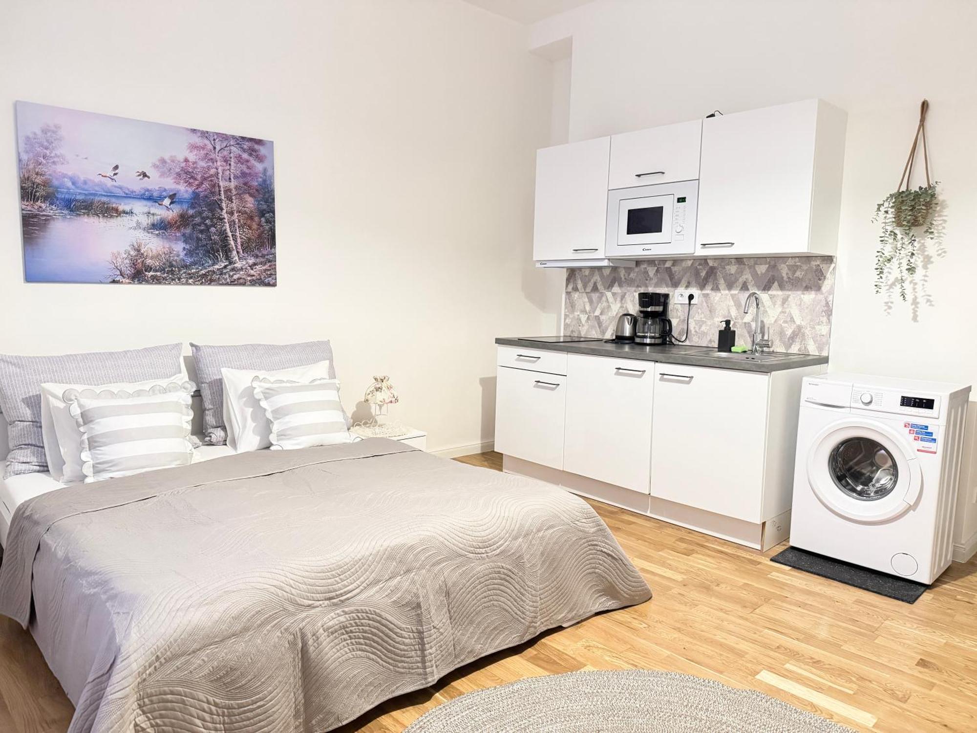New! Romantic Apartment! In Centre! Florence! * Praga